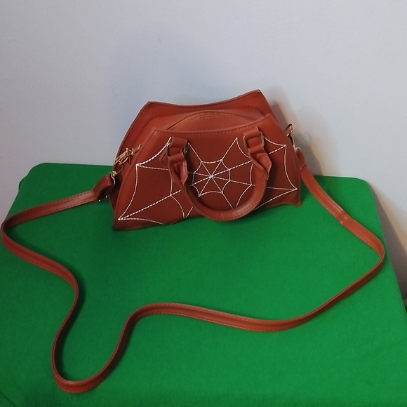 Brown Spider Web Purse - Picture 2 of 6